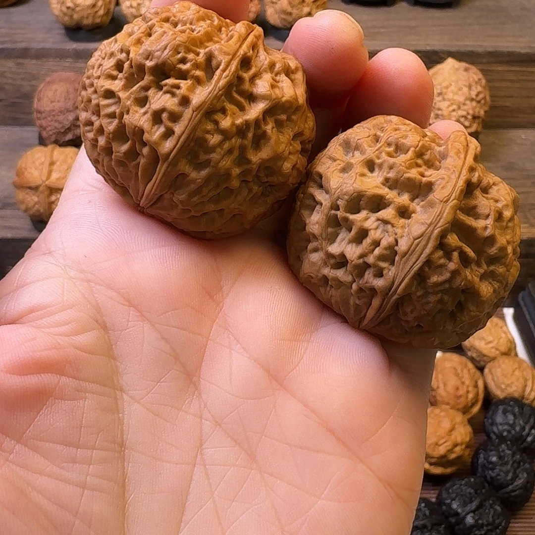 吊坠文玩核桃20龙纹绣球40尺寸福利