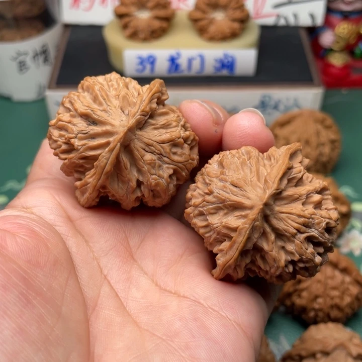 【闪购商品】文玩核桃把件J****u43全品苹果园