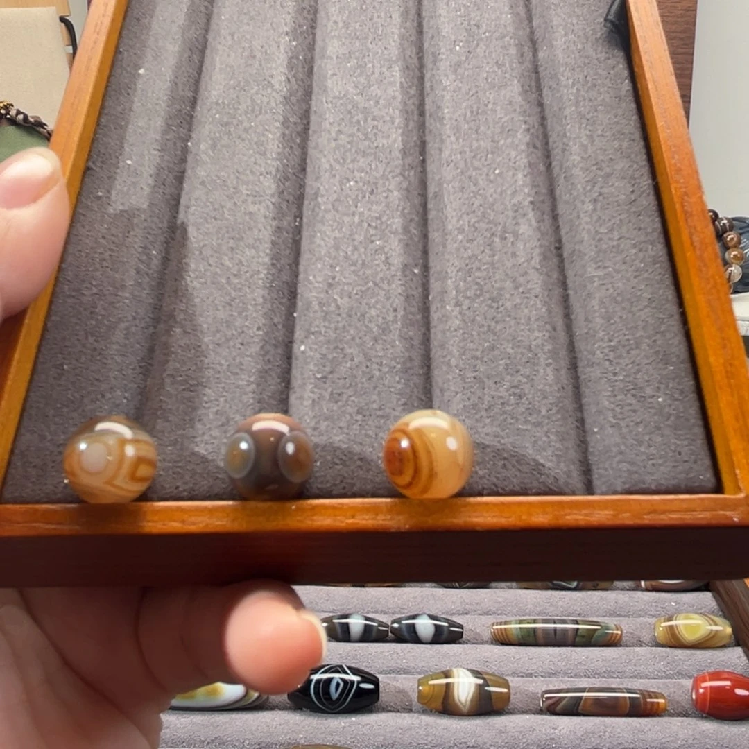 用***9玛瑙/玉髓合金颈饰