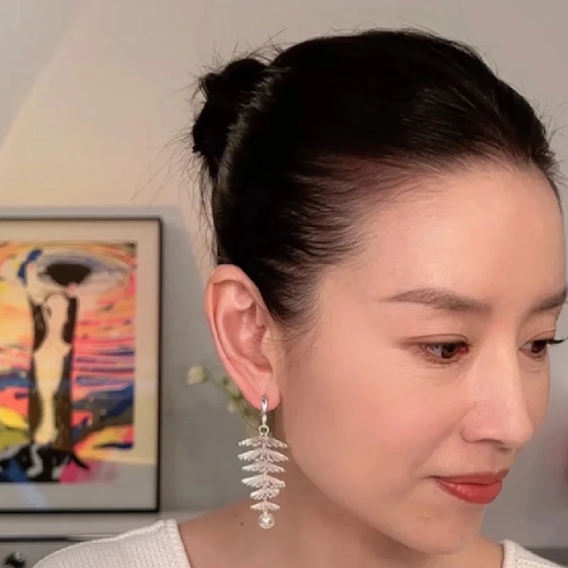 铜合金耳饰 明星同款新中式松果长款耳环国风气质树形复古高级