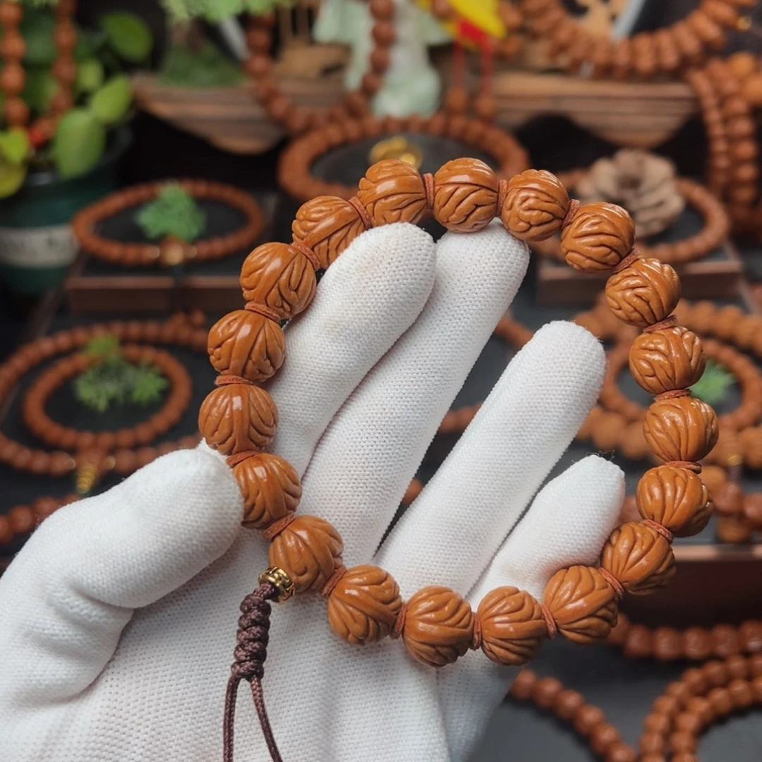 吊坠桃核1.4祥云手持