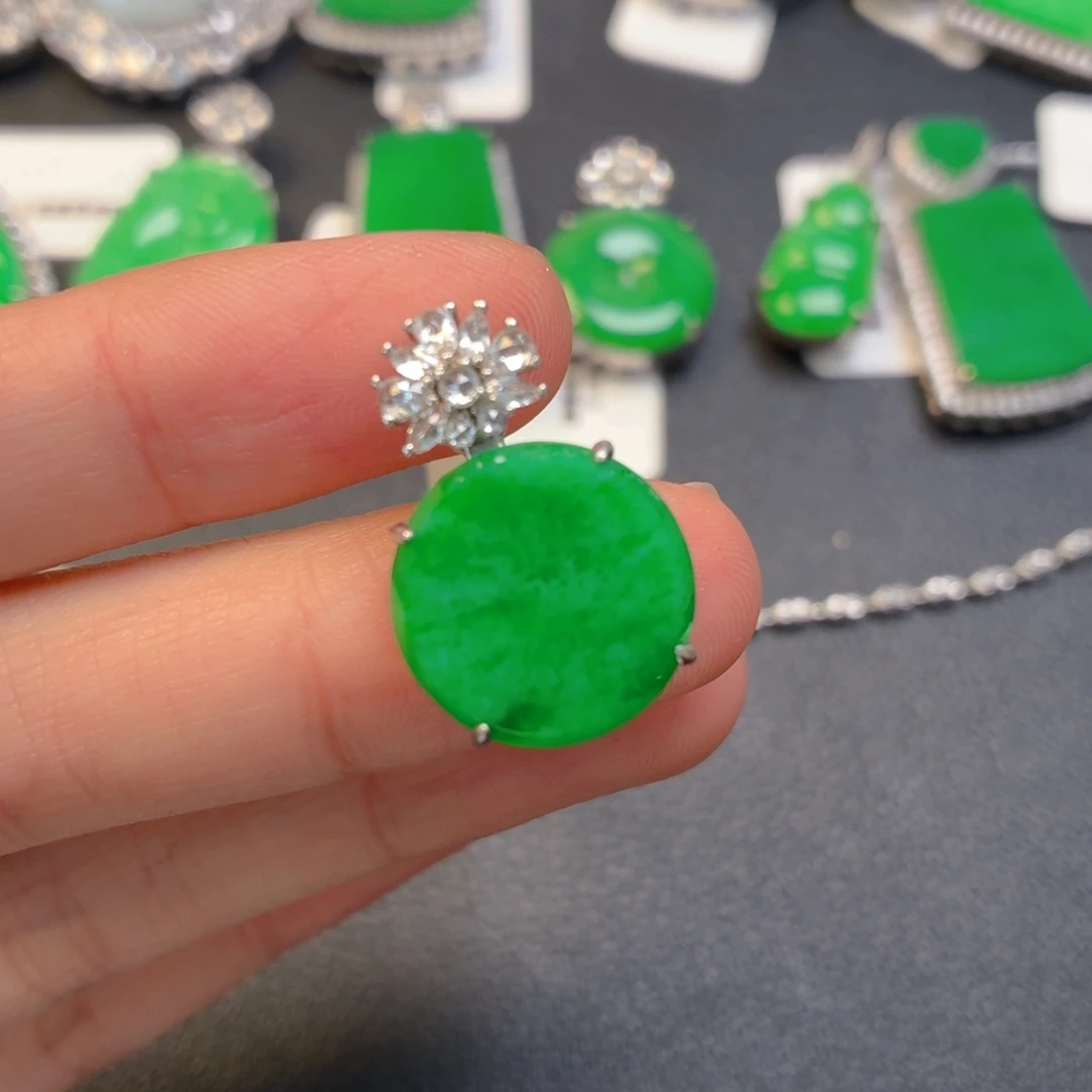 翡翠银S925镶嵌颈饰