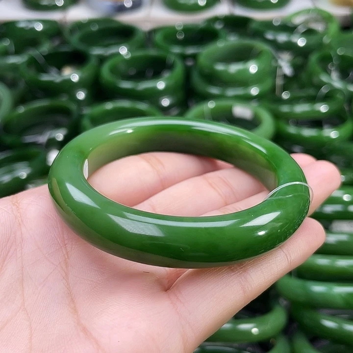 未镶嵌手镯和田玉（碧玉）