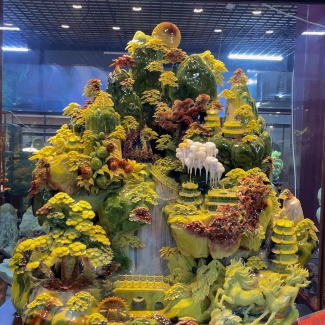 蛇纹石玉未镶嵌摆件