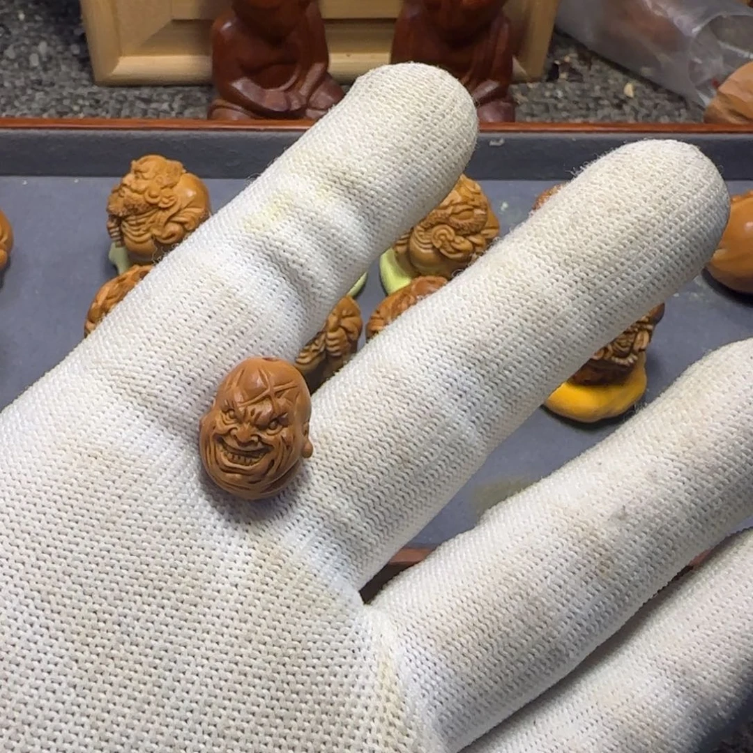 橄榄核吊坠跑****n……………………