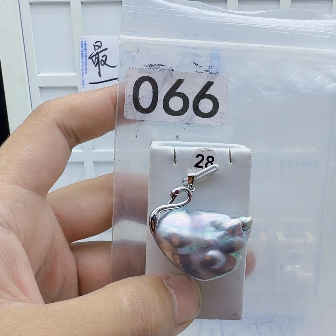 淡水珍珠颈饰合金