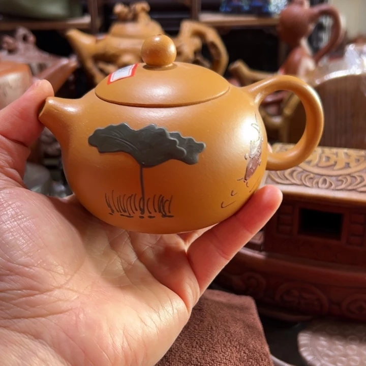 紫砂茶壶紫砂壶收藏起来了！
