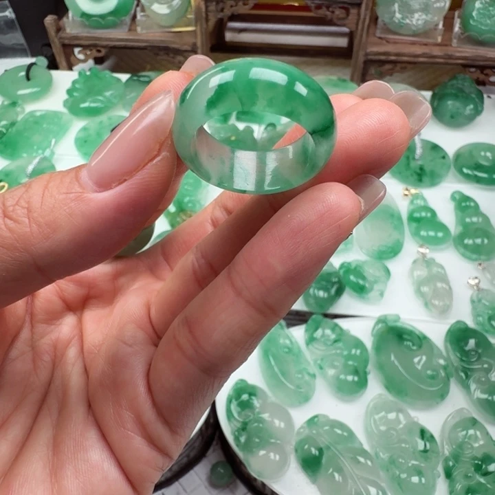 石英质玉未镶嵌颈饰內径20