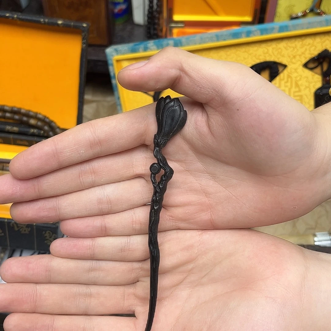 大叶紫檀（黑酸枝木类）