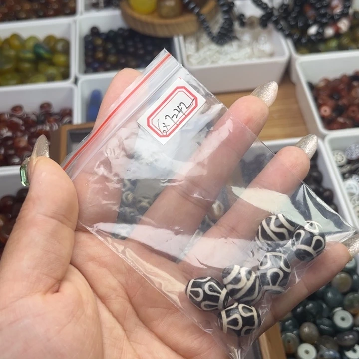 赫***中琉璃非金属自选六科珠子