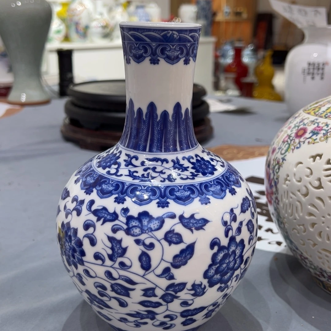 摆件陶22cm青花缠枝莲天球