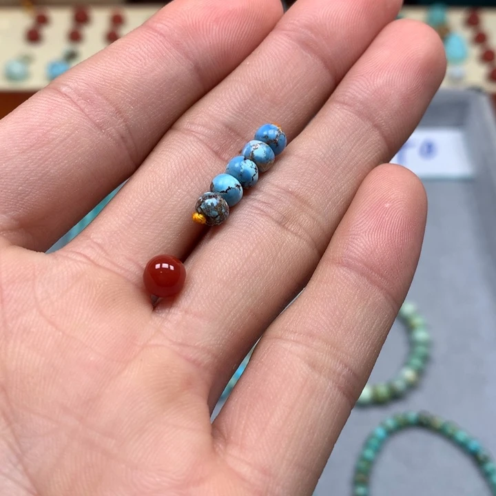 南红玛瑙配饰未镶嵌