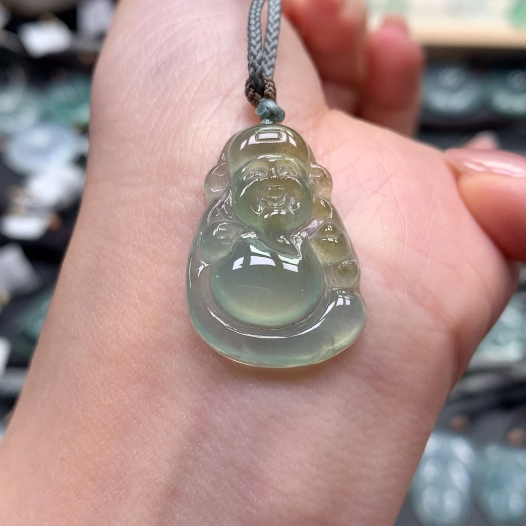 翡翠颈饰未镶嵌财神