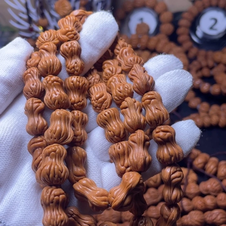 一***桃核吊坠秦岭桃核花生脖挂