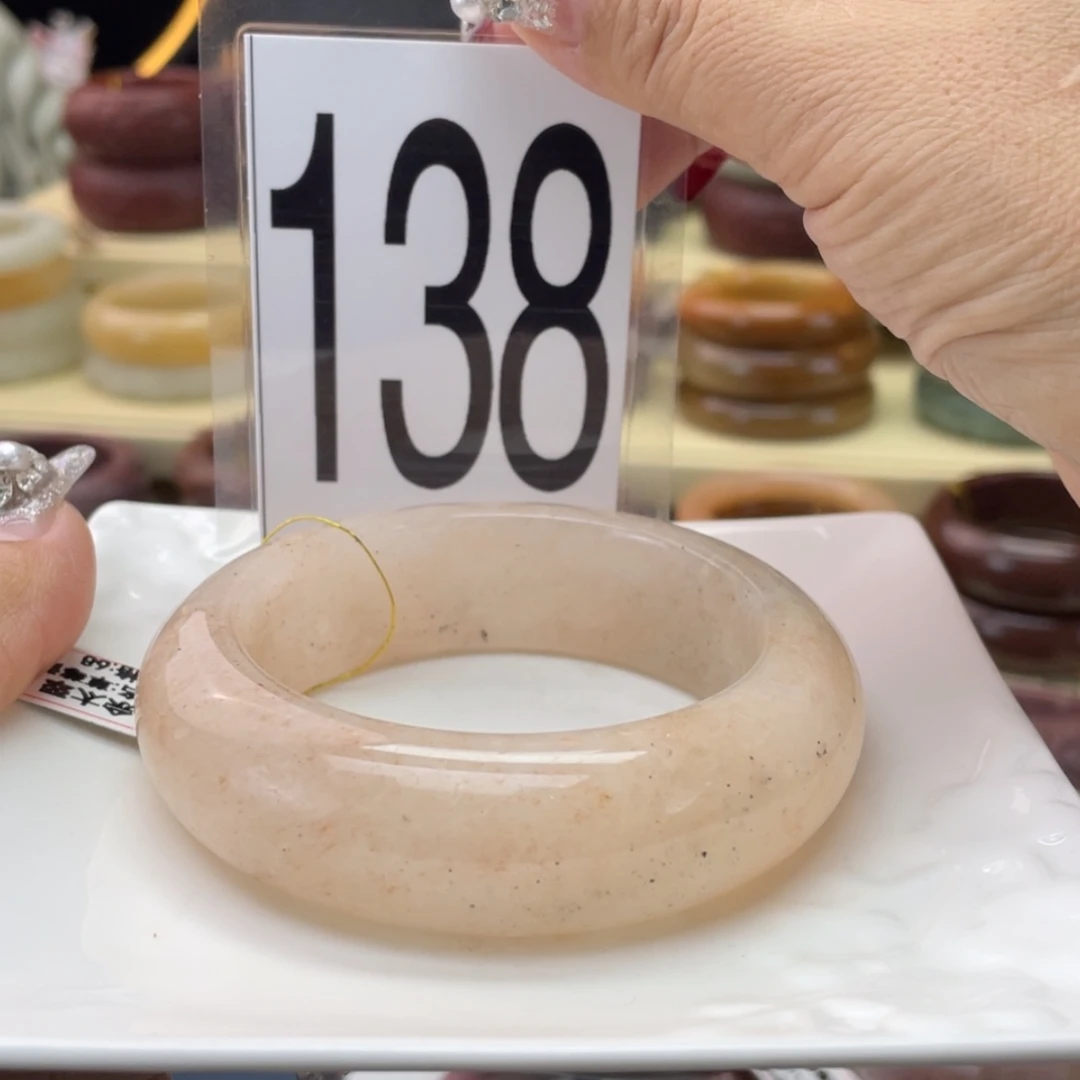 【闪购商品】石英质玉手镯未镶嵌