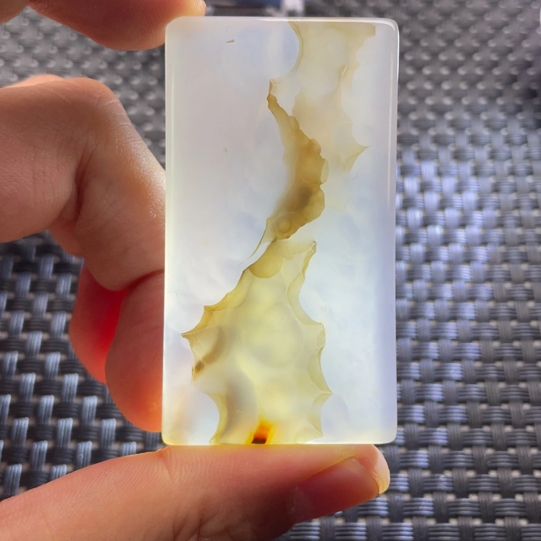 森***鹰玛瑙/玉髓未镶嵌颈饰