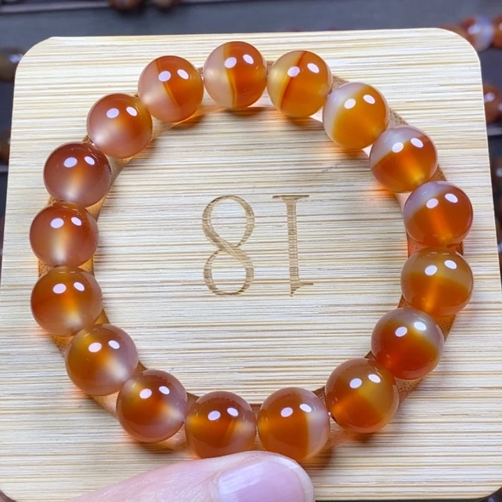 上***的玛瑙/玉髓手链未镶嵌