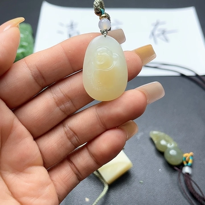 【闪购商品】和田玉未镶嵌颈饰*‍*