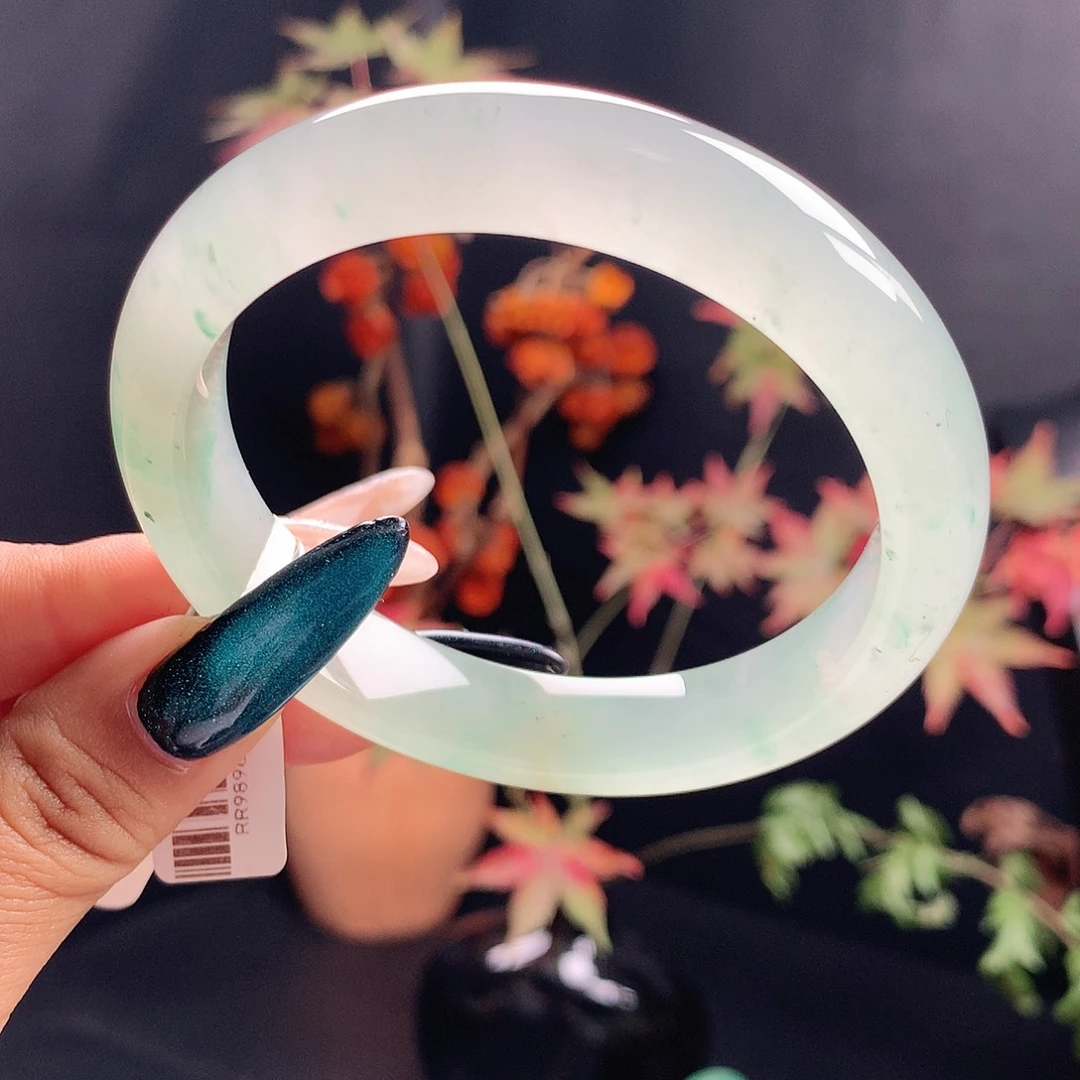 石英质玉未镶嵌镯子58