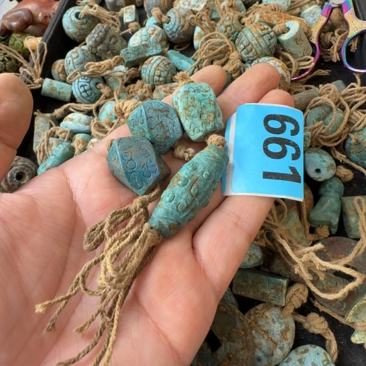 宝***和田玉未镶嵌颈饰