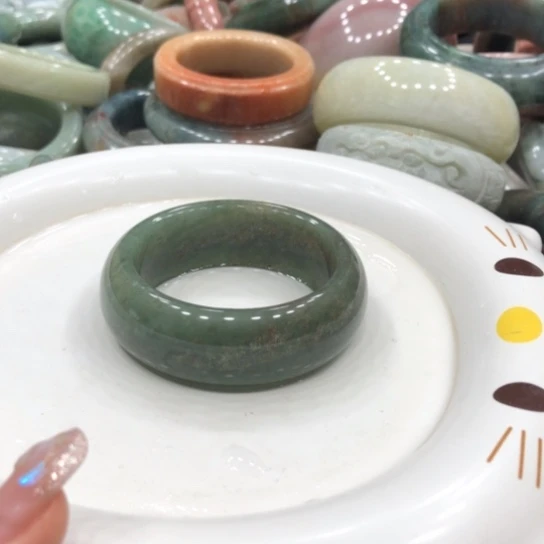 未镶嵌石英质玉珠宝半成品5