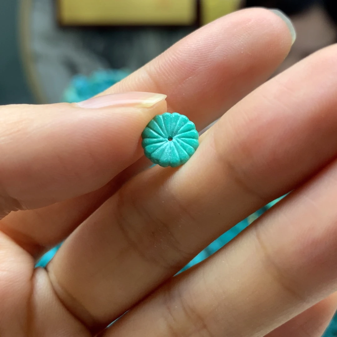 绿松石配饰未镶嵌