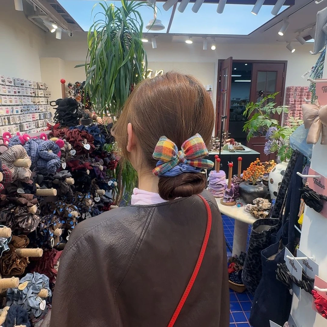 彩虹蝴蝶结发圈哦哦哦哦