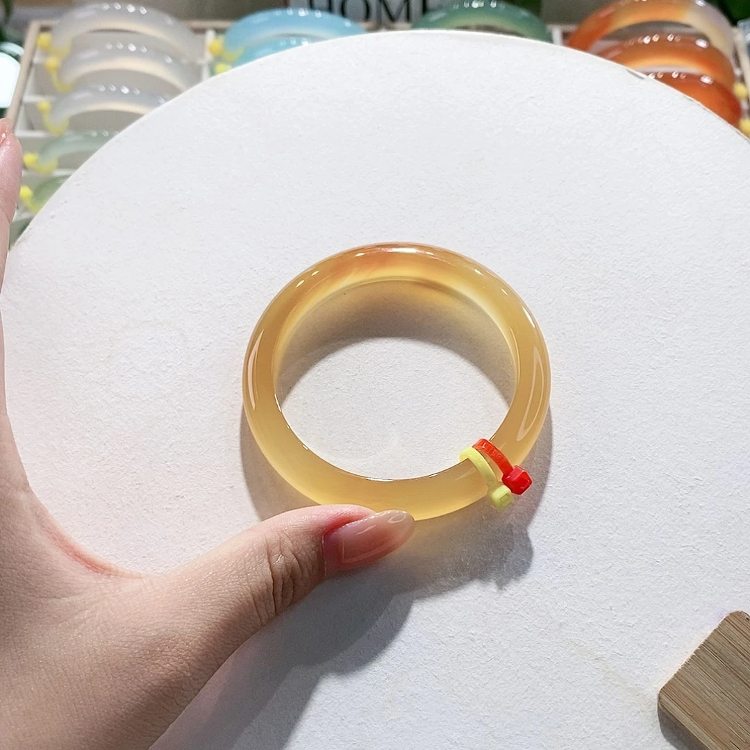 手镯玛瑙/玉髓未镶嵌54