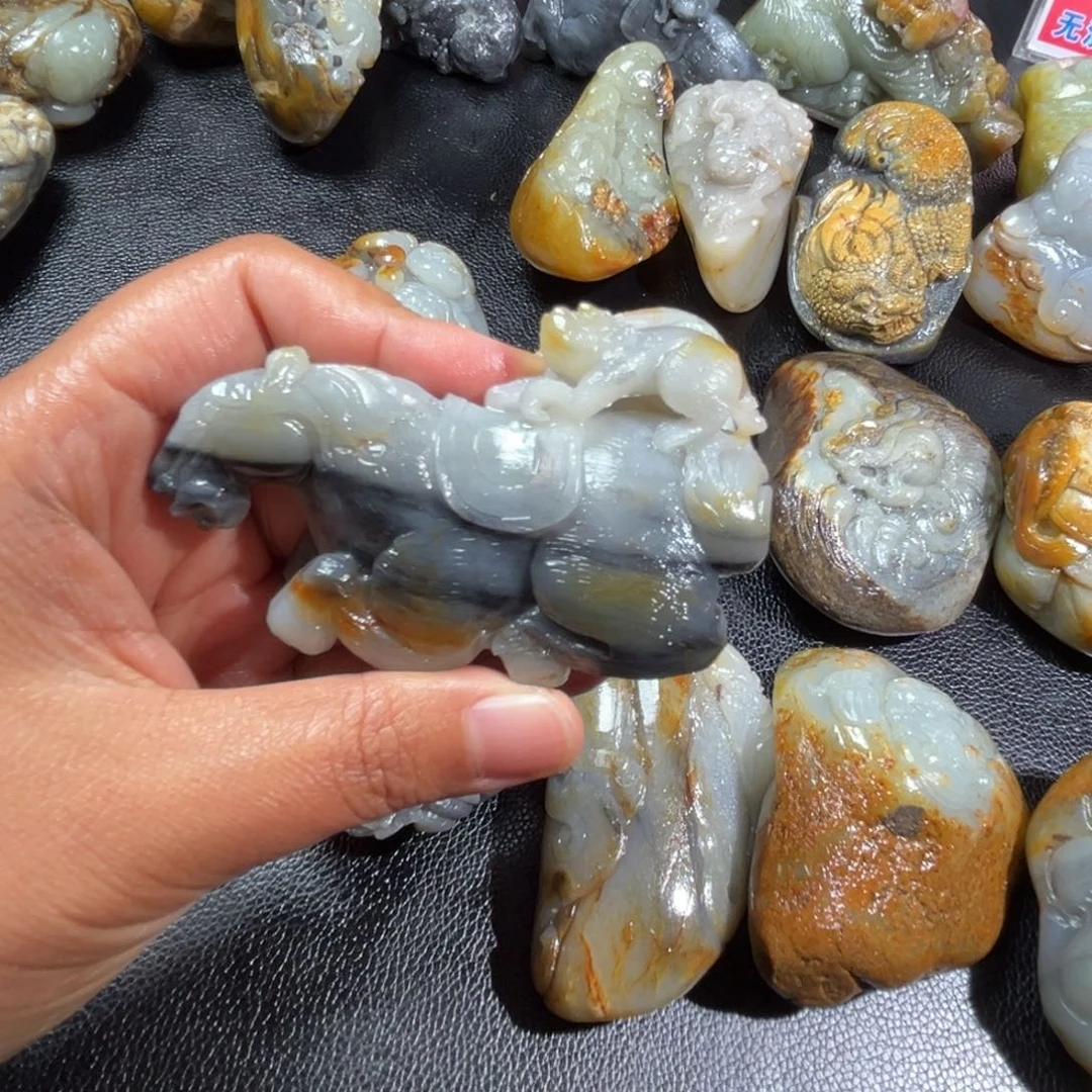 和田玉未镶嵌挂件