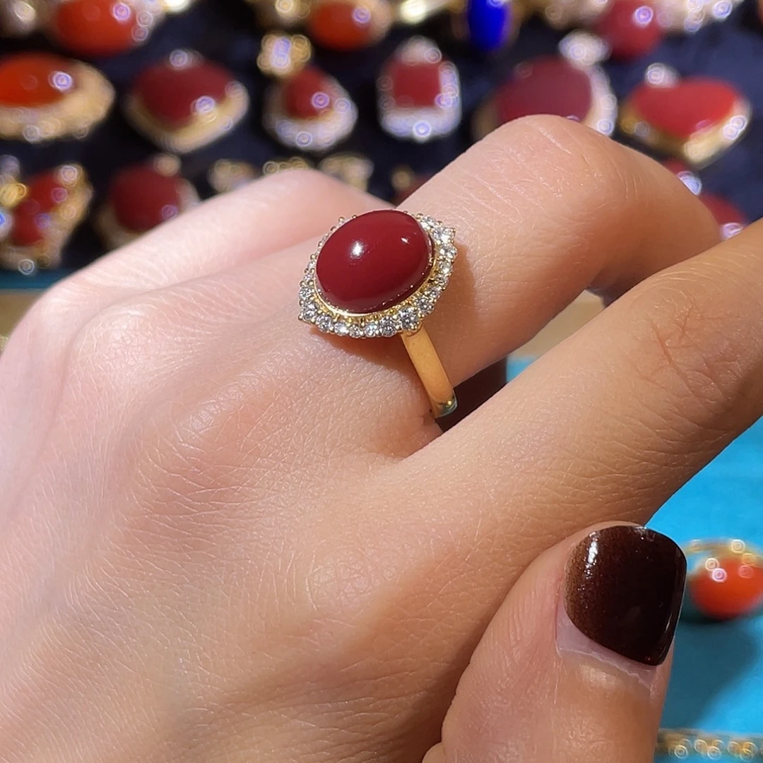 南红玛瑙18K金镶嵌戒指