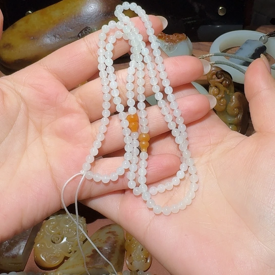 和田玉未镶嵌车挂