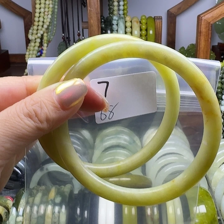 蛇纹石玉未镶嵌手镯喜*