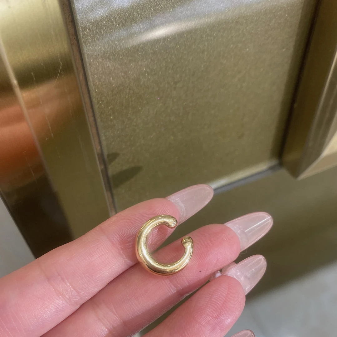 18K黄光面单只耳骨夹