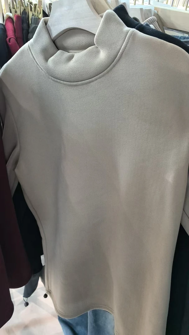 半高领加绒打底衣A256