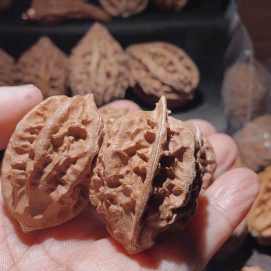 【闪购商品】文玩核桃把件美****】东北楸子38