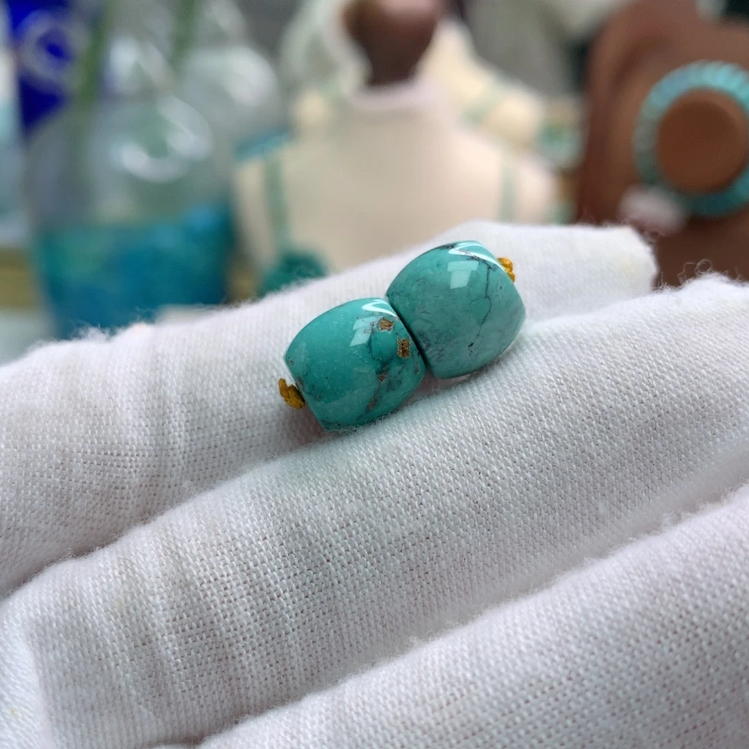 绿松石未镶嵌饰品