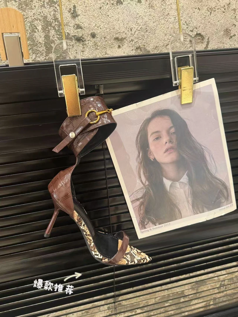 A555-19！新款来啦气质轻奢凉鞋