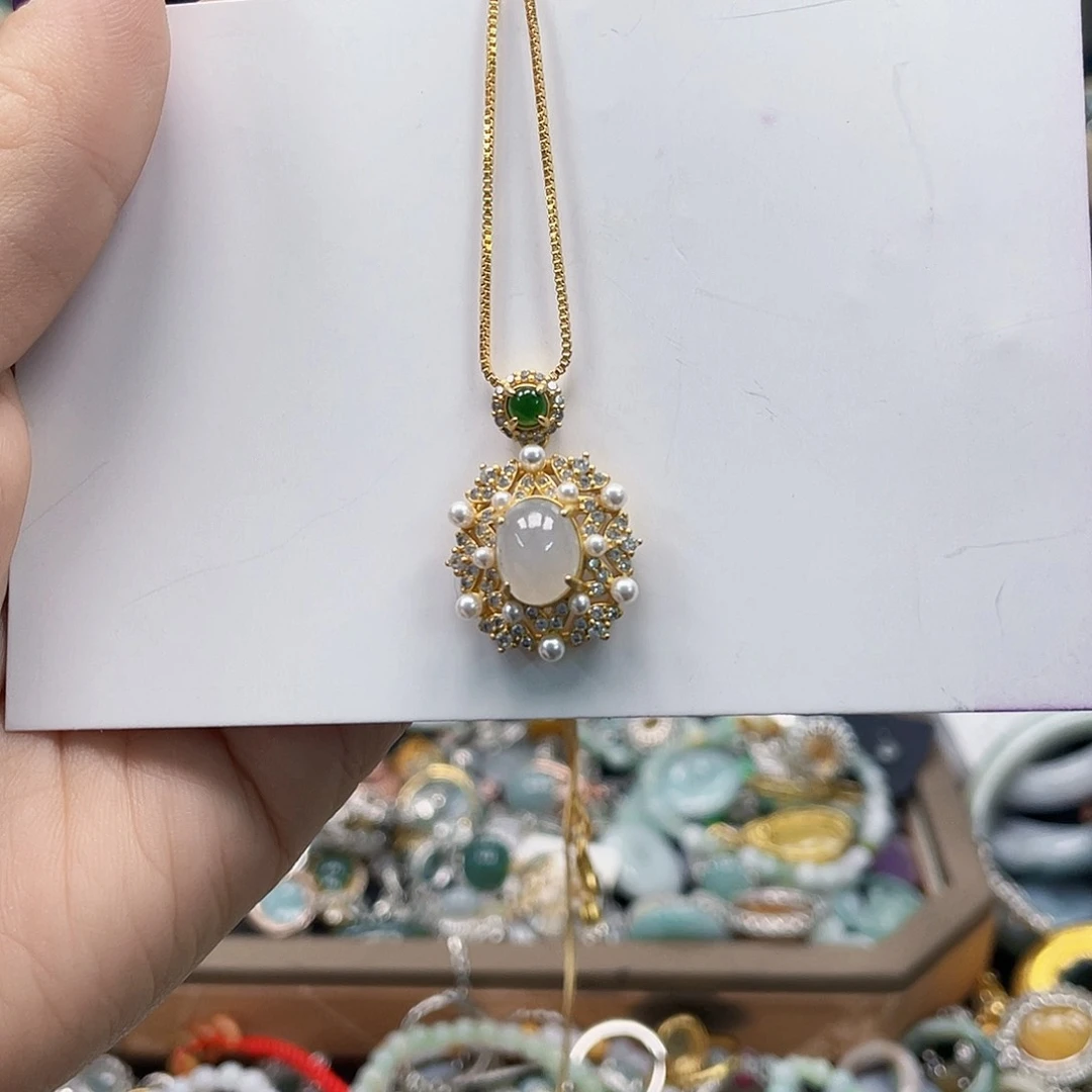 翡翠挂件未镶嵌天然翡翠Ａ货