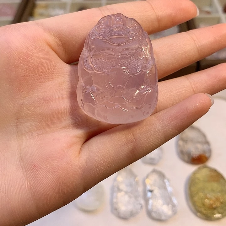 未镶嵌吊坠(赠链)水晶