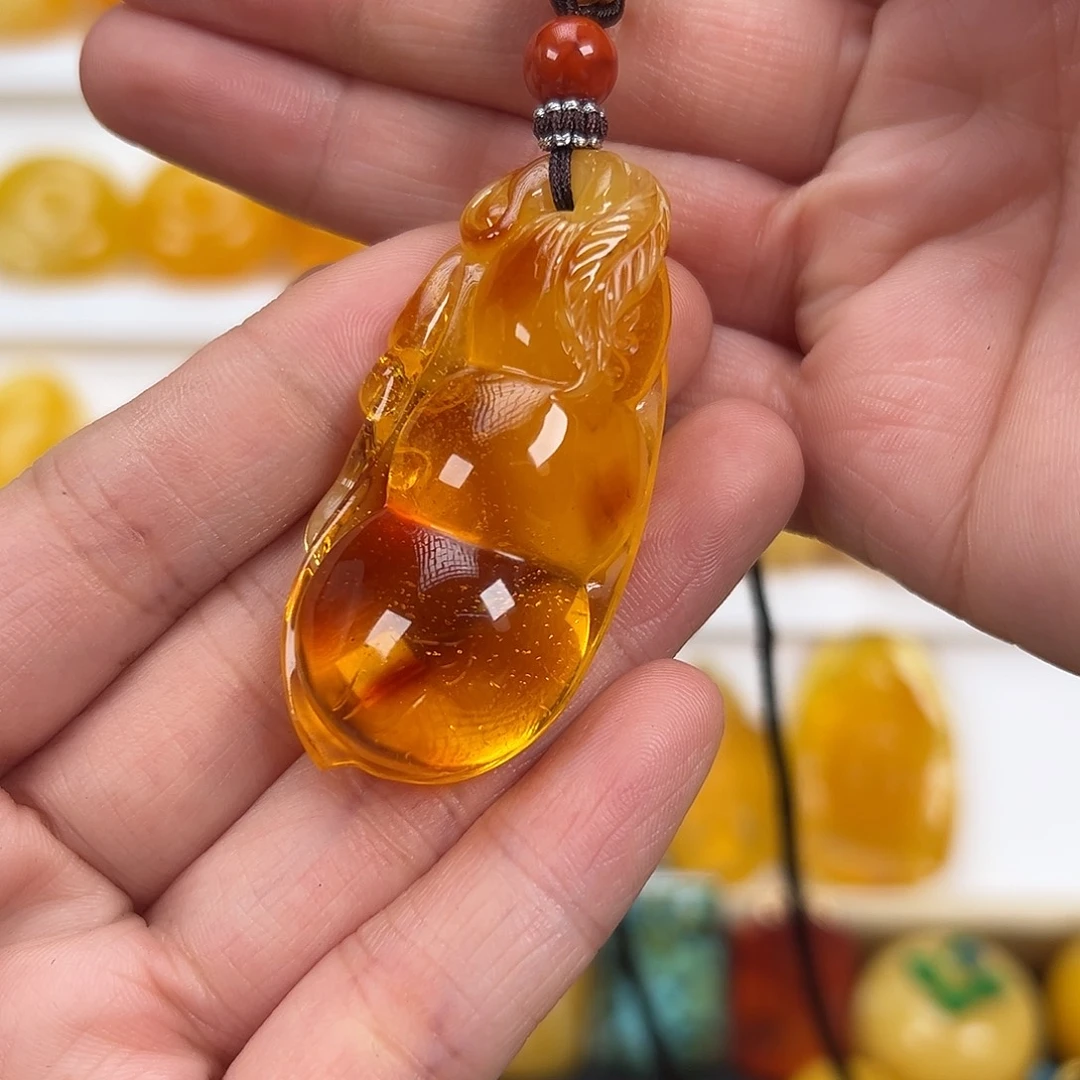 蜜蜡未镶嵌颈饰蜜蜡