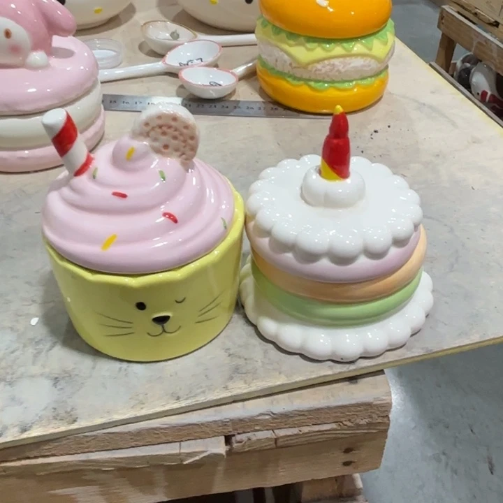 在这一年里我们一起加油紫砂