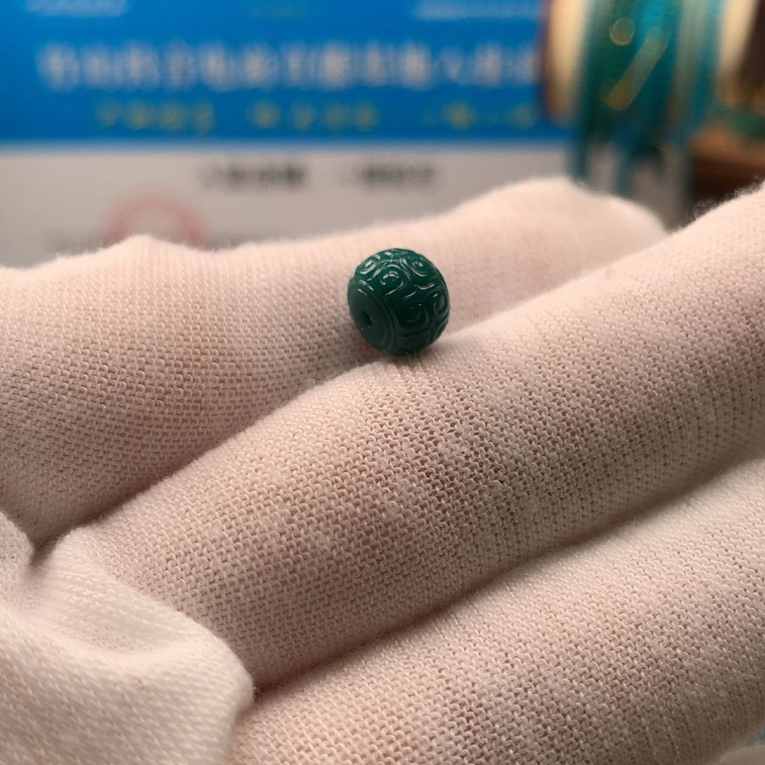 ****杰绿松石未镶嵌配饰