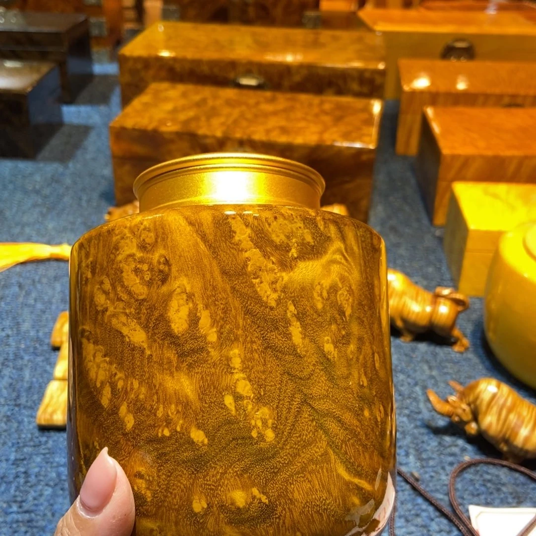 金丝楠《****生黄金樟黄金樟黄金樟