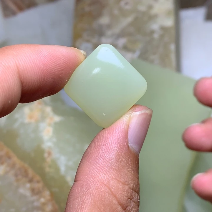 小方糖6569896999988