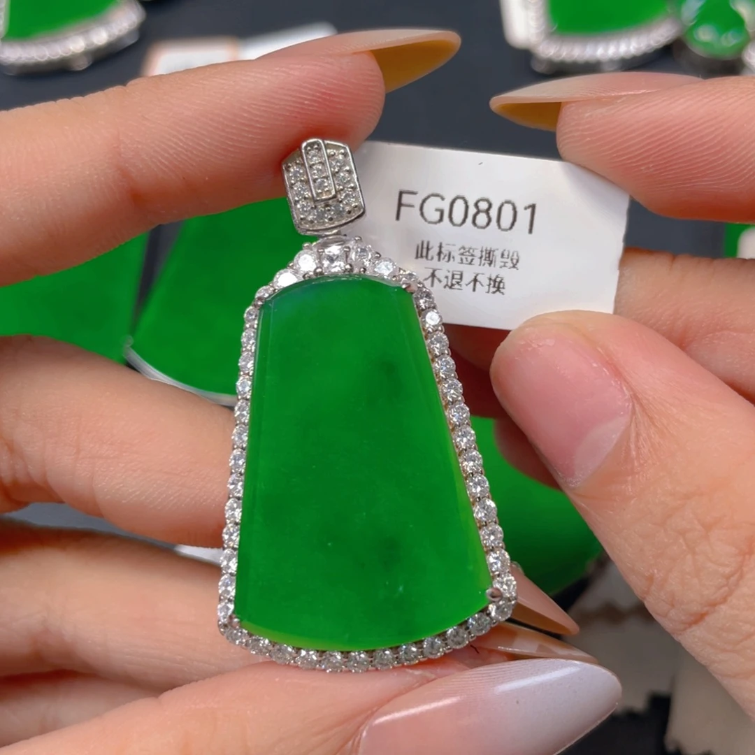 【闪购商品】颈饰银S925镶嵌翡翠翡翠