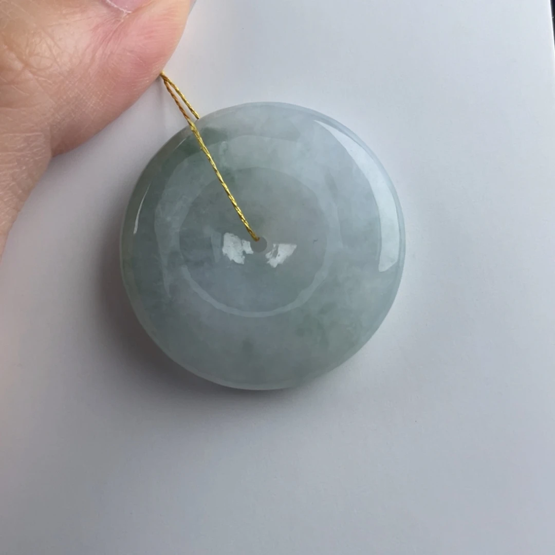 颈饰未镶嵌翡翠平安扣