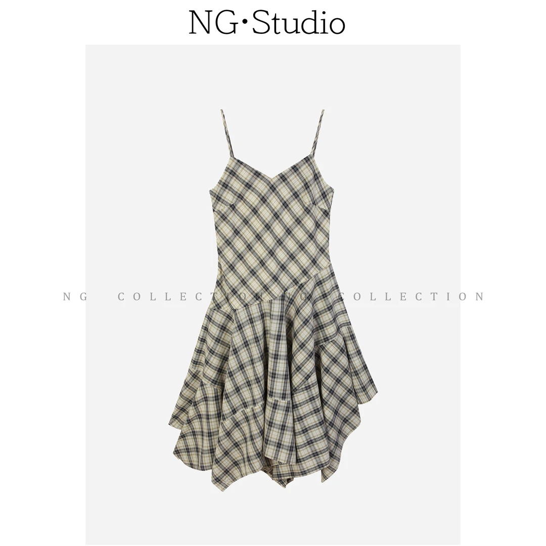 【NG·Studio】休闲格子吊带不规则下摆长款连衣裙NGC5LYQ2107