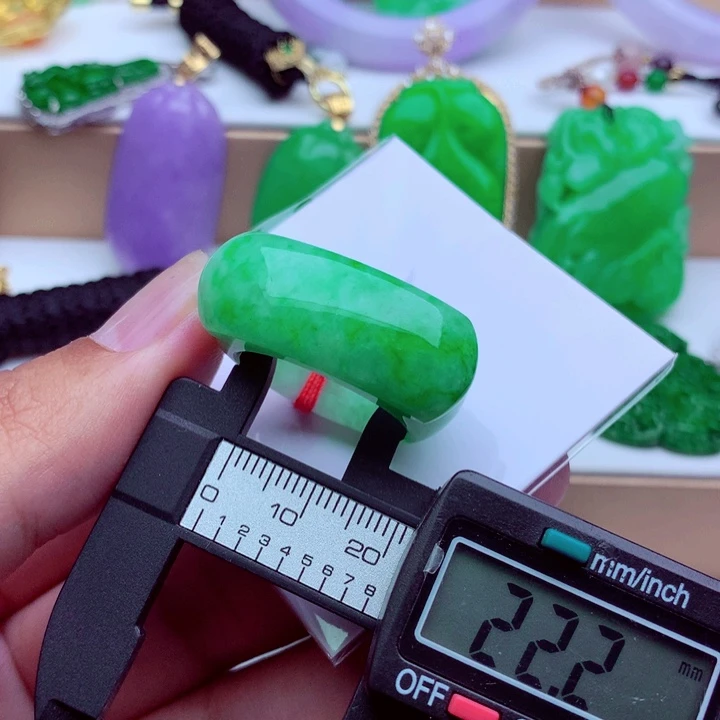 翡翠未镶嵌戒指戒指