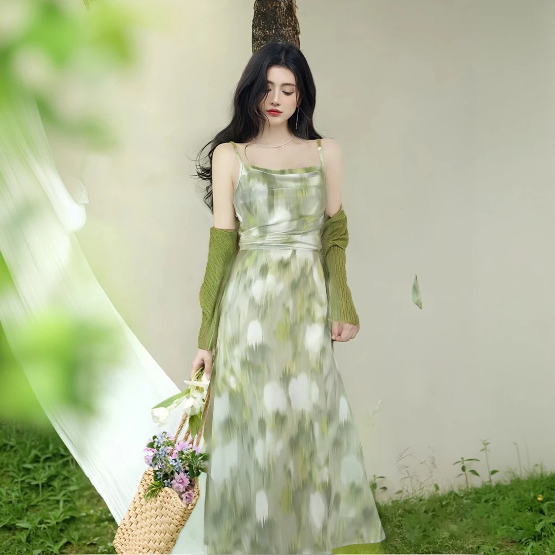A法式气质绿色碎花连衣裙女夏2025新款超仙森系温柔风吊带1138