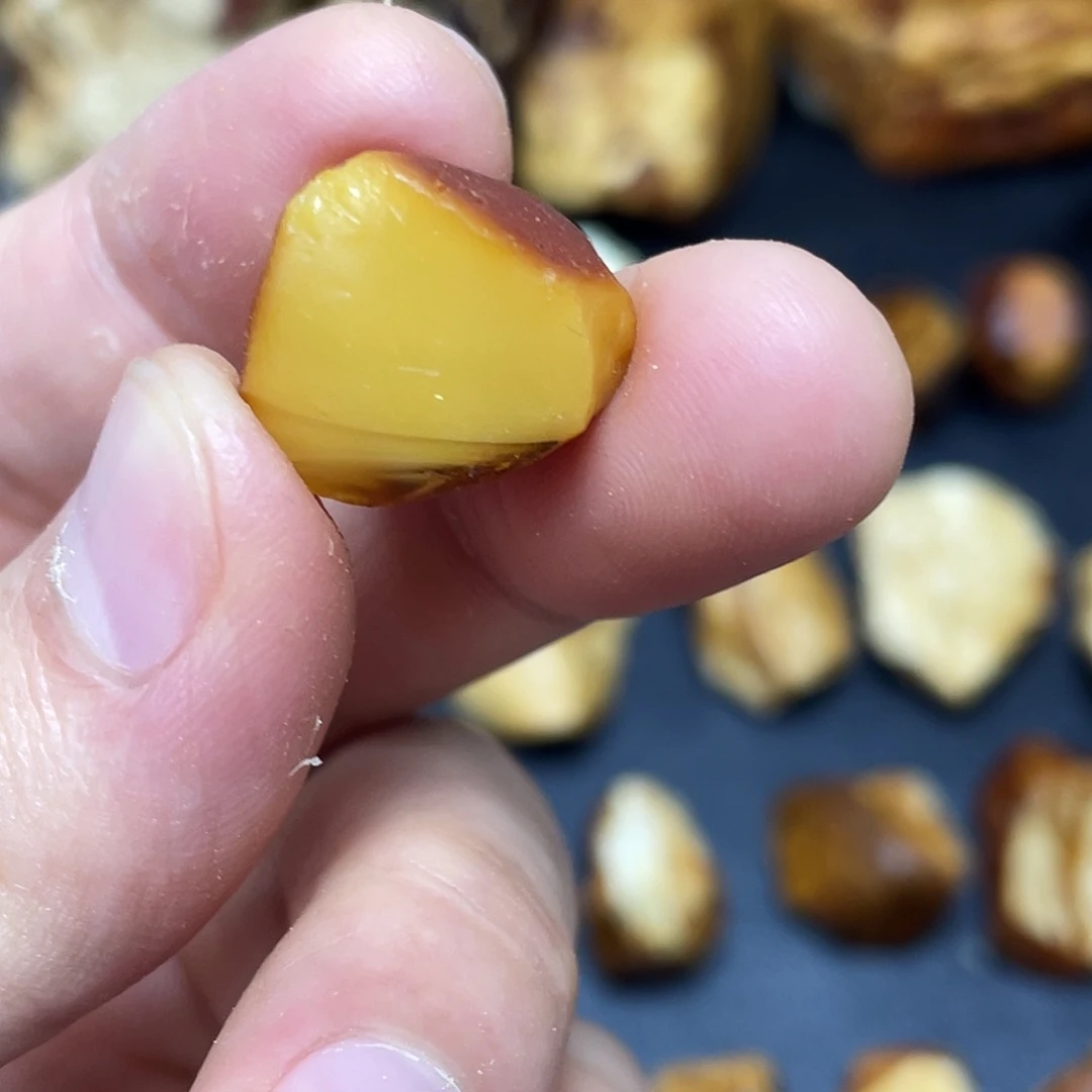 未镶嵌定制琥珀小*定制